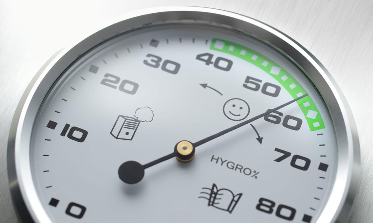 Optimale Luftfeuchtigkeit im Trockenlager Hygrometer zeigt optimale Luftfeuchtigkeit im Trockenlager